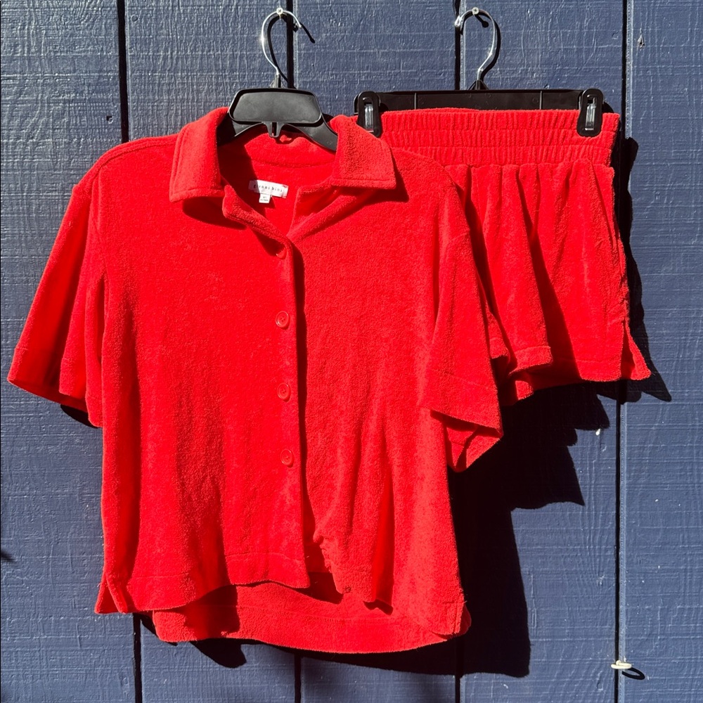 Gianni Bini Red Button-Up Shirt and Shorts Set